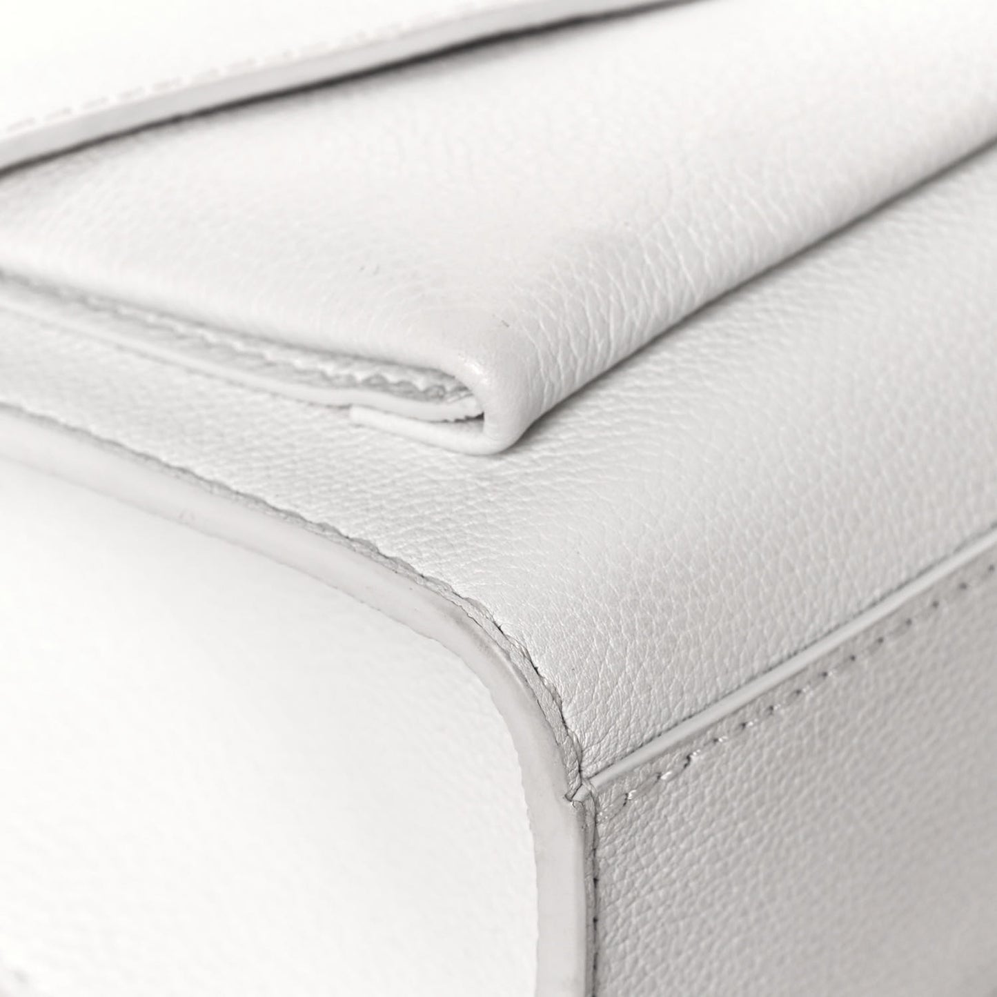 Soft Calfskin Mylockme Chain Bag BB White