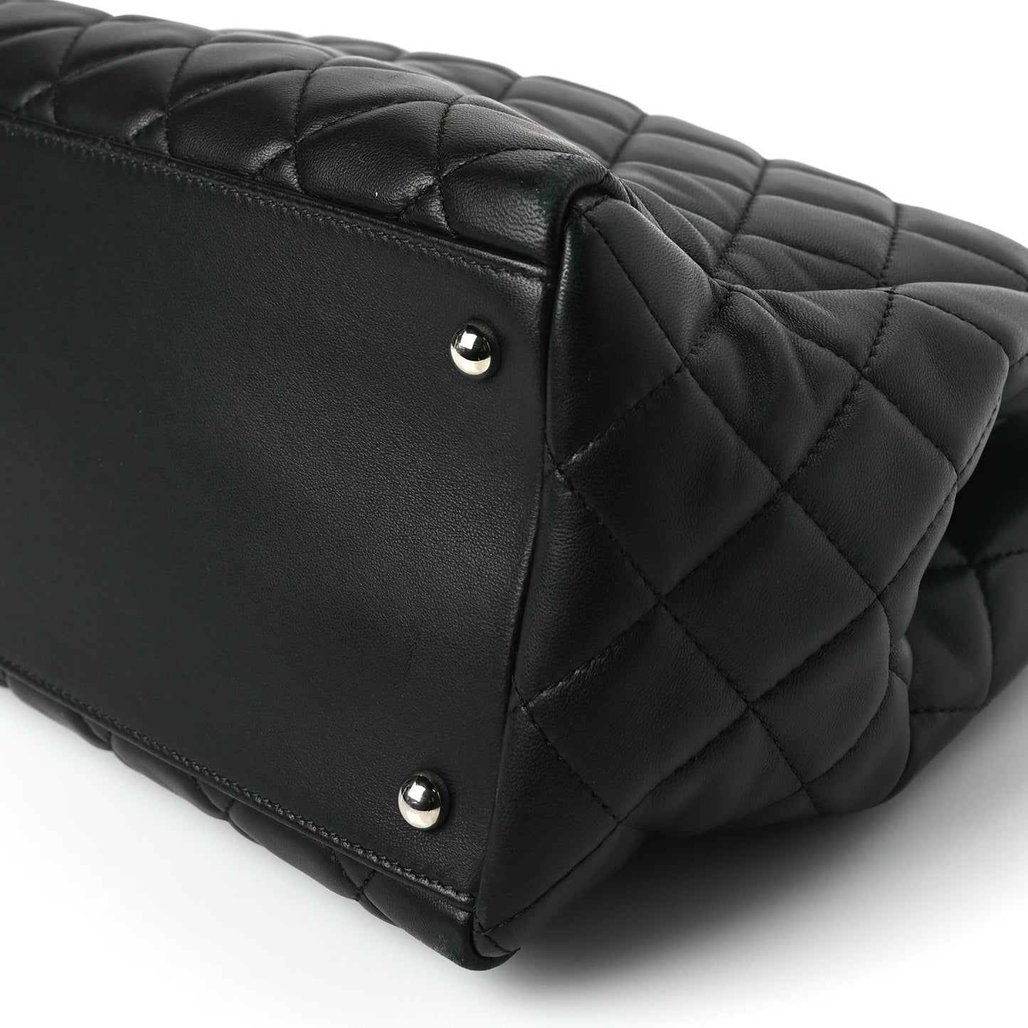 Lambskin Quilted  7 Tote Black