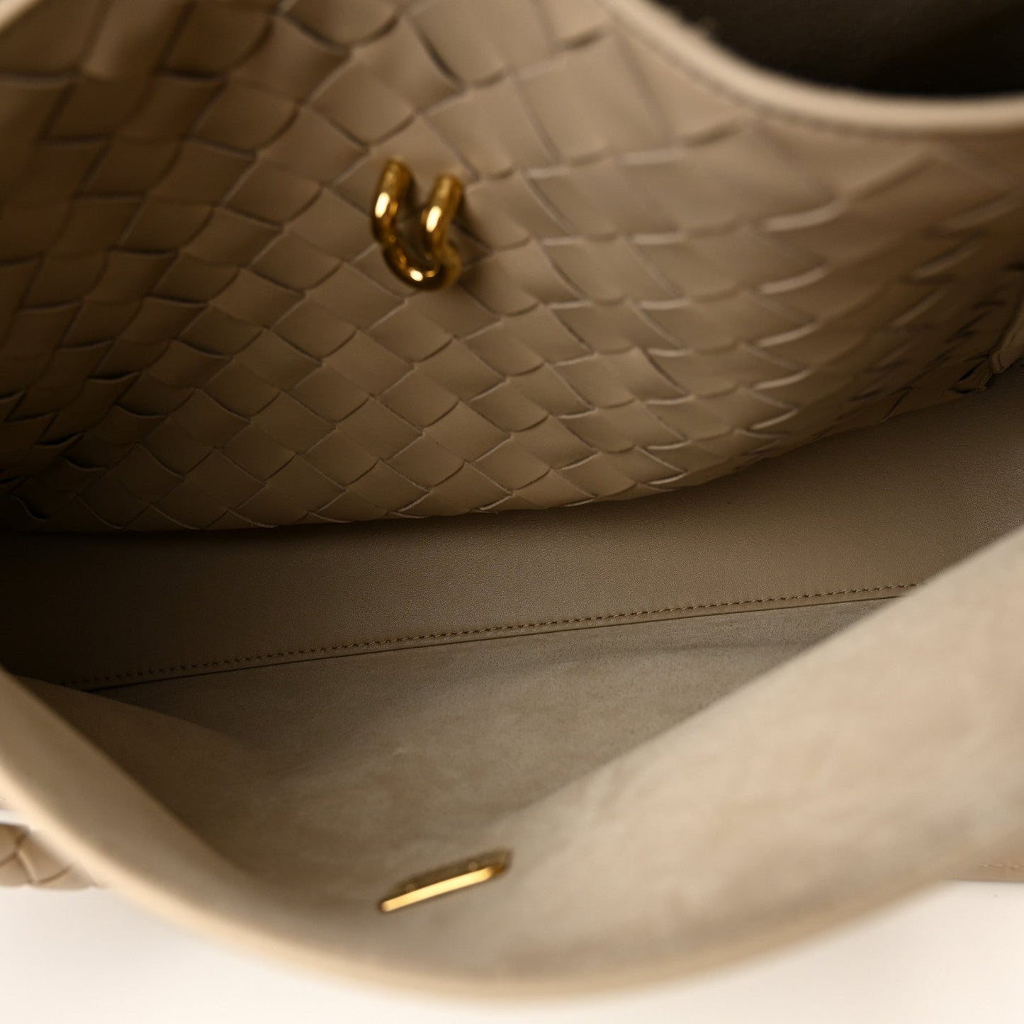Silky Calfskin Medium Ciao Ciao Ecru