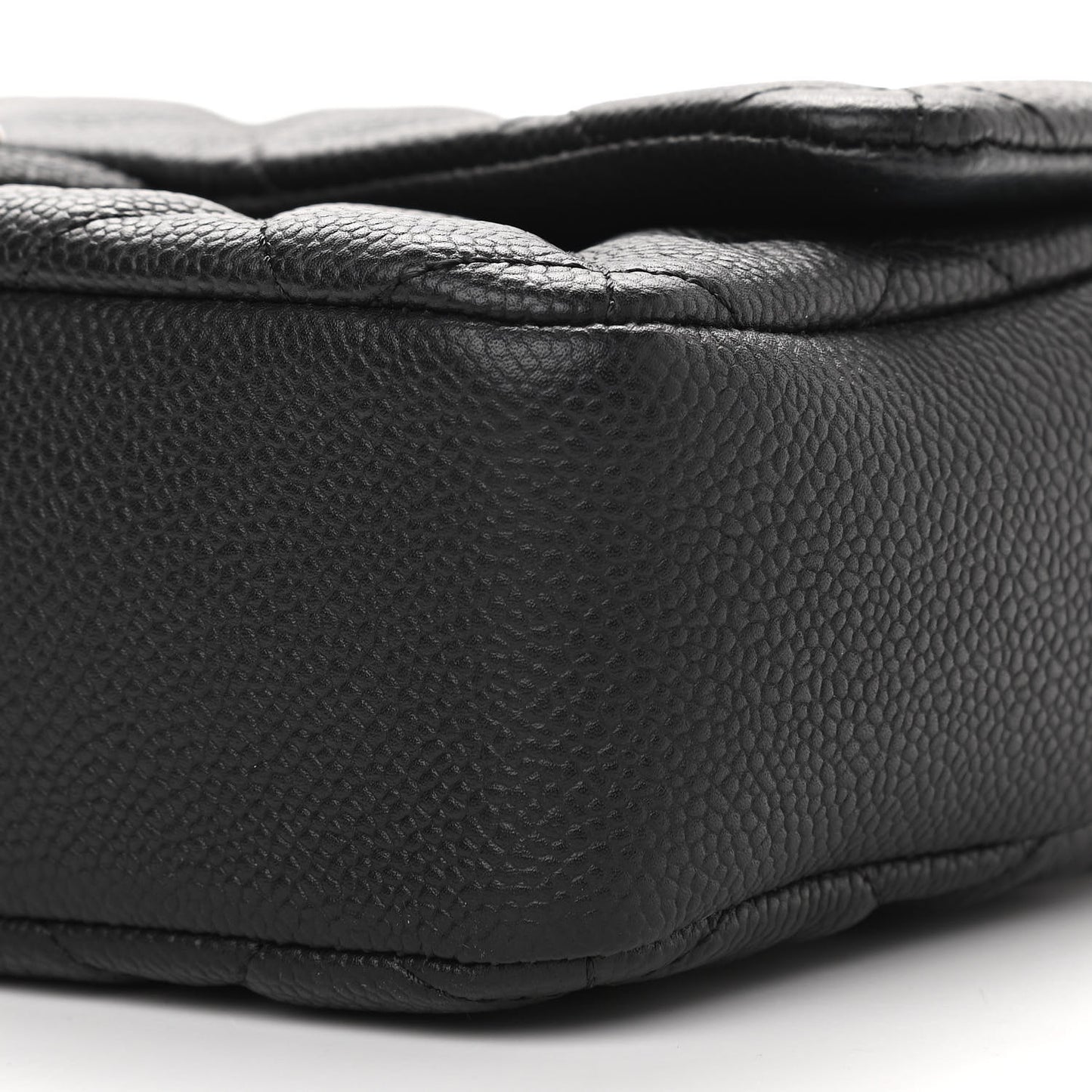 Caviar Quilted Medium Easy Flap Black