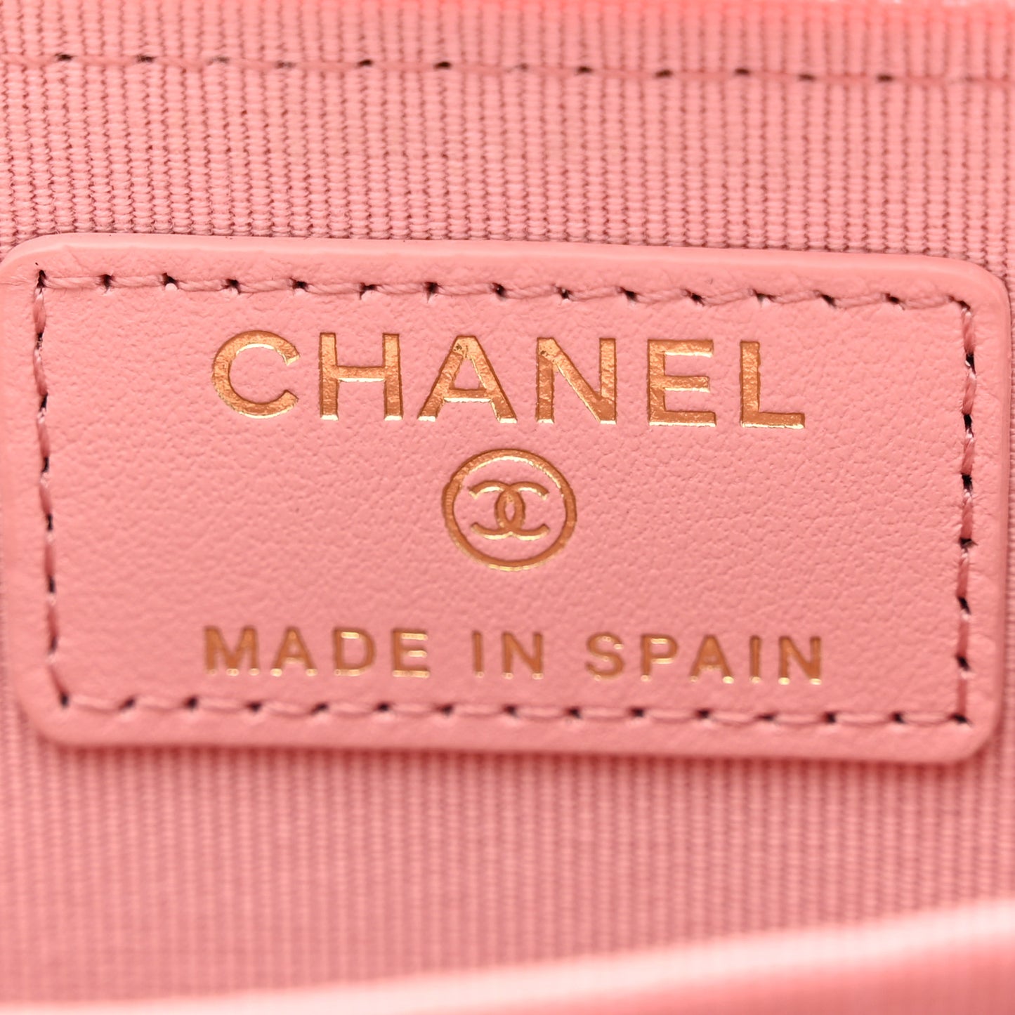 Caviar Quilted Zip Coin Purse Pink