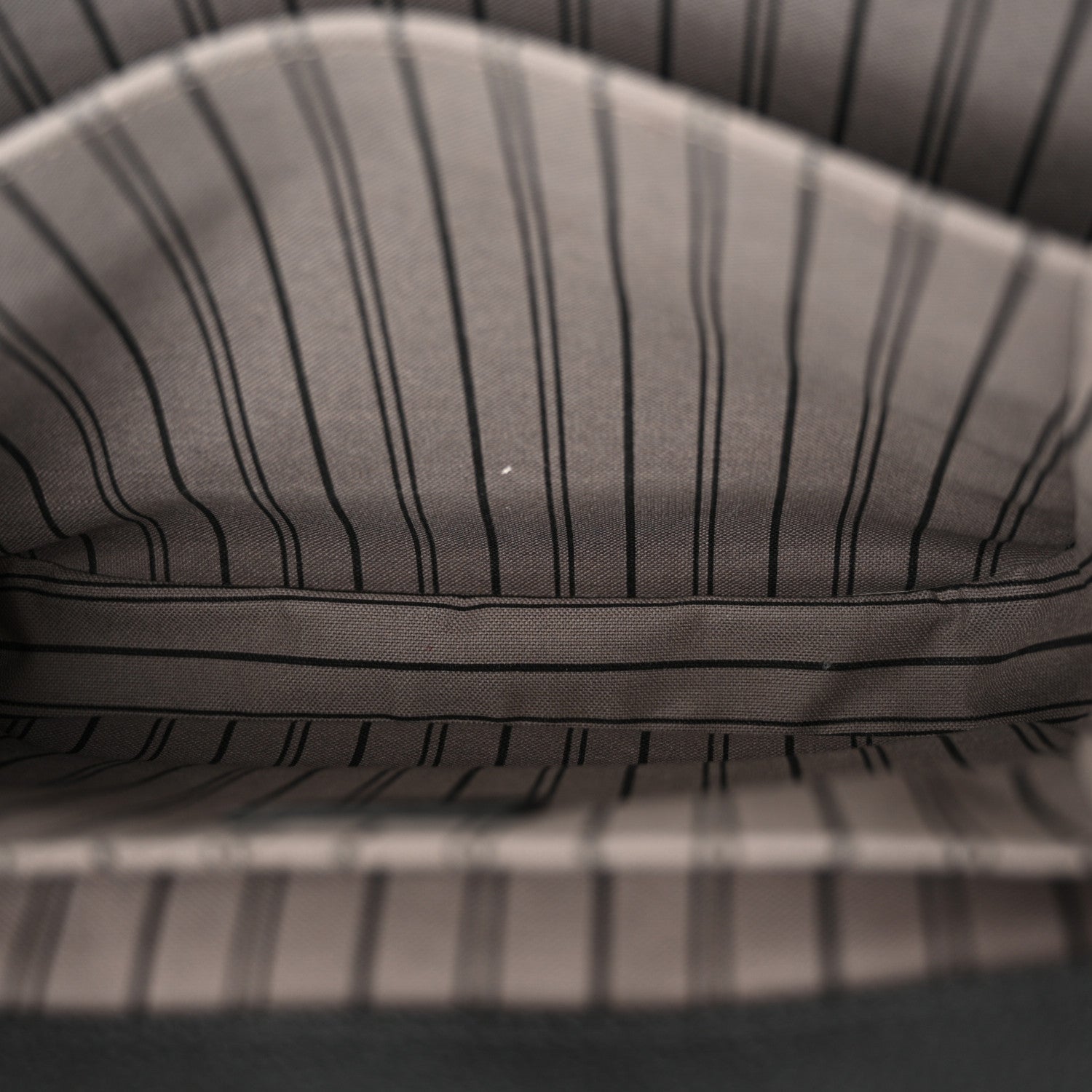 Louis Vuitton Empreinte Pochette Metis Black 10 of 16