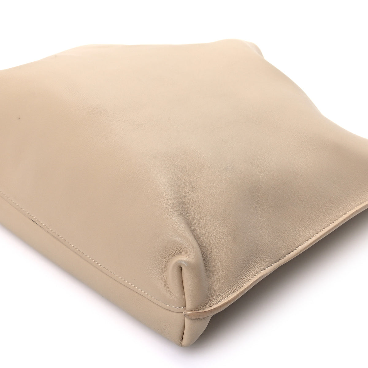Calfskin Medium Suzanne Hobo Beige