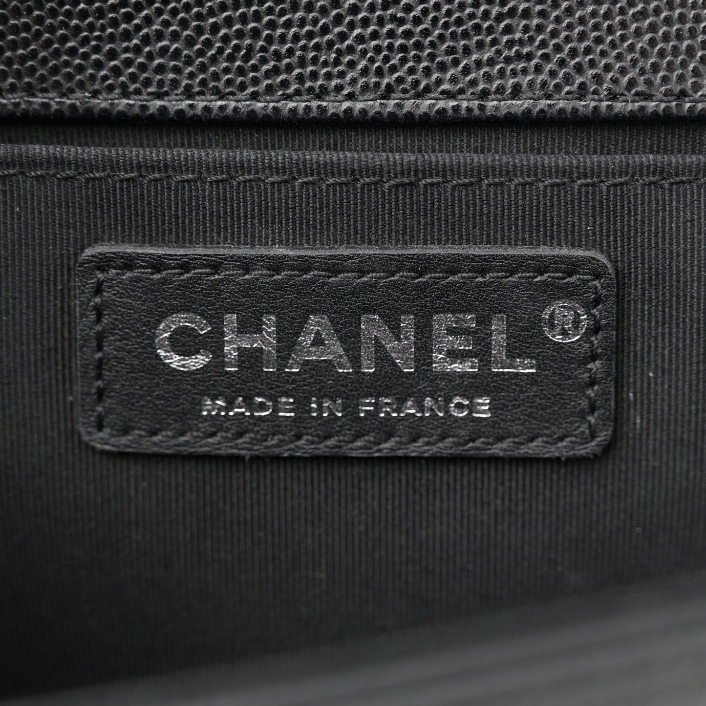 Caviar Quilted Medium Boy Flap Black