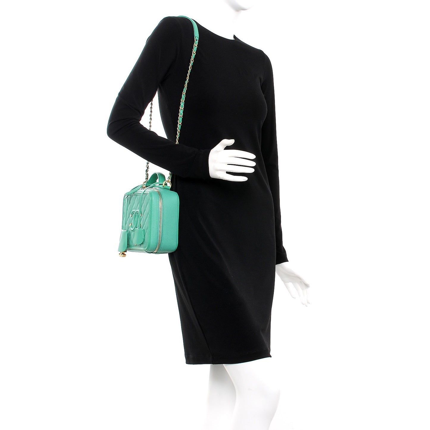 Caviar Quilted Medium CC Filigree Vanity Case Green