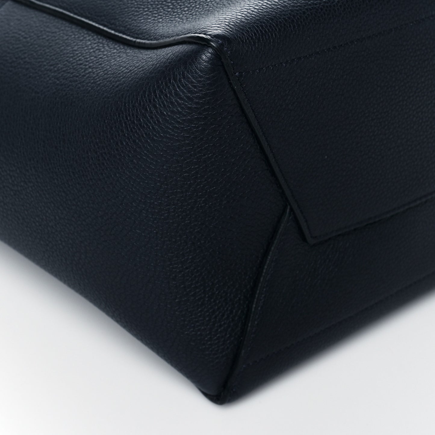 Soft Grained Calfskin Sangle Bucket Bag Navy Blue