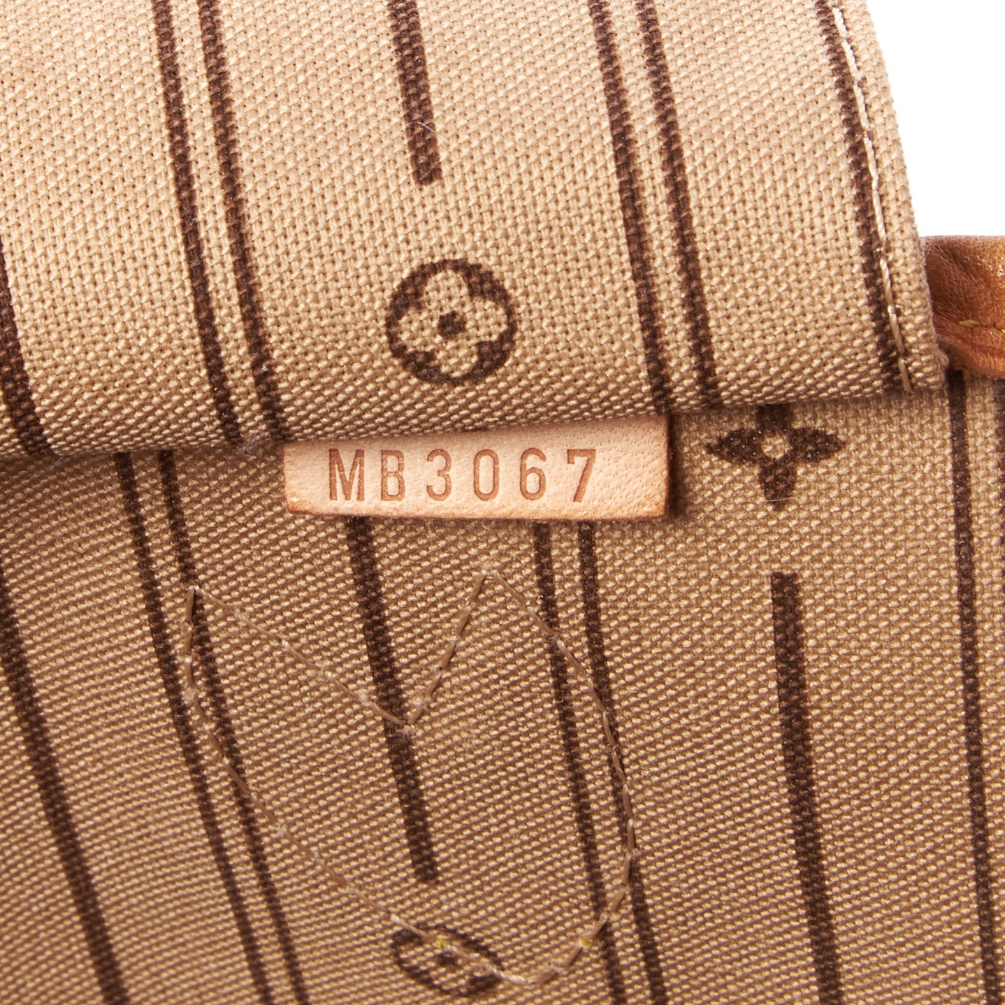 Louis Vuitton Monogram Neverfull PM 9 of 9