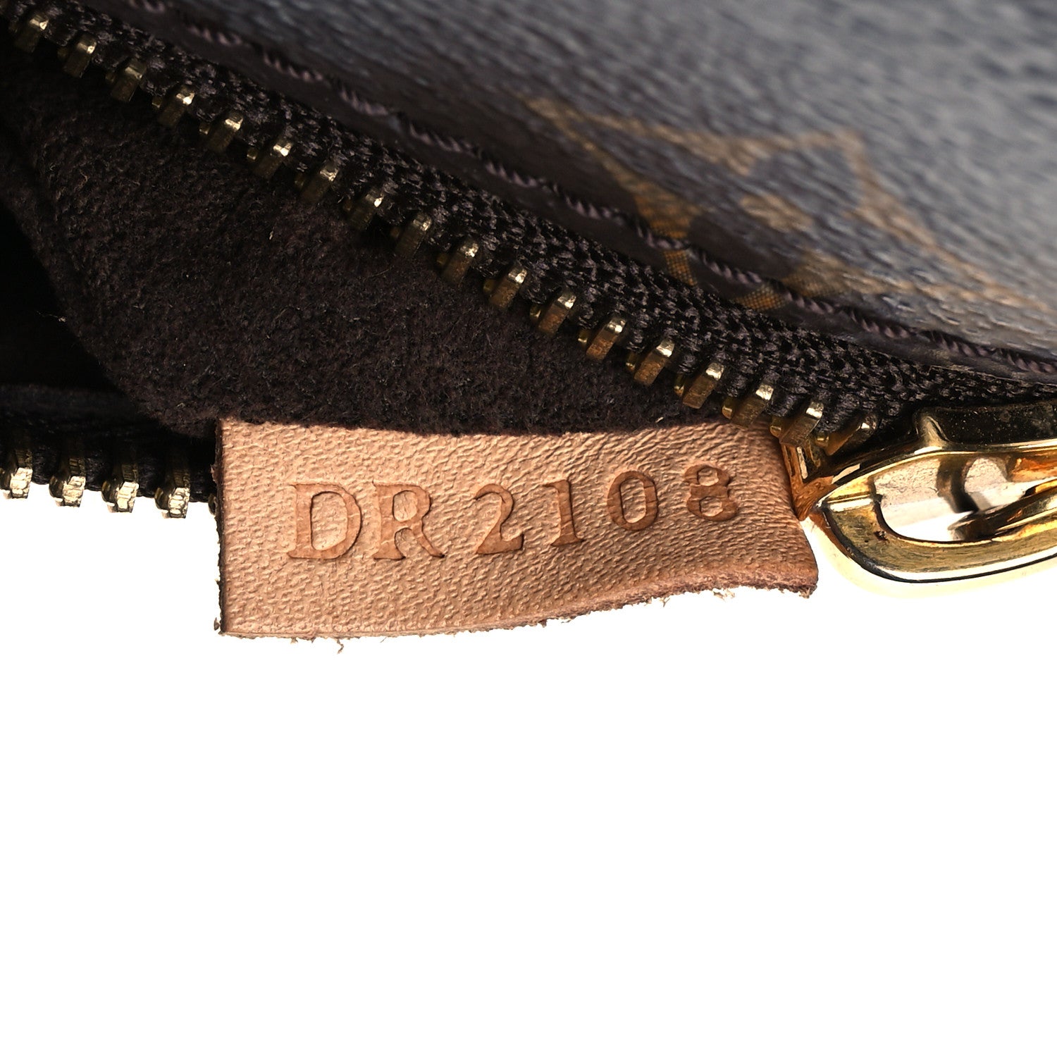 Louis Vuitton Monogram Pochette Metis 7 of 10