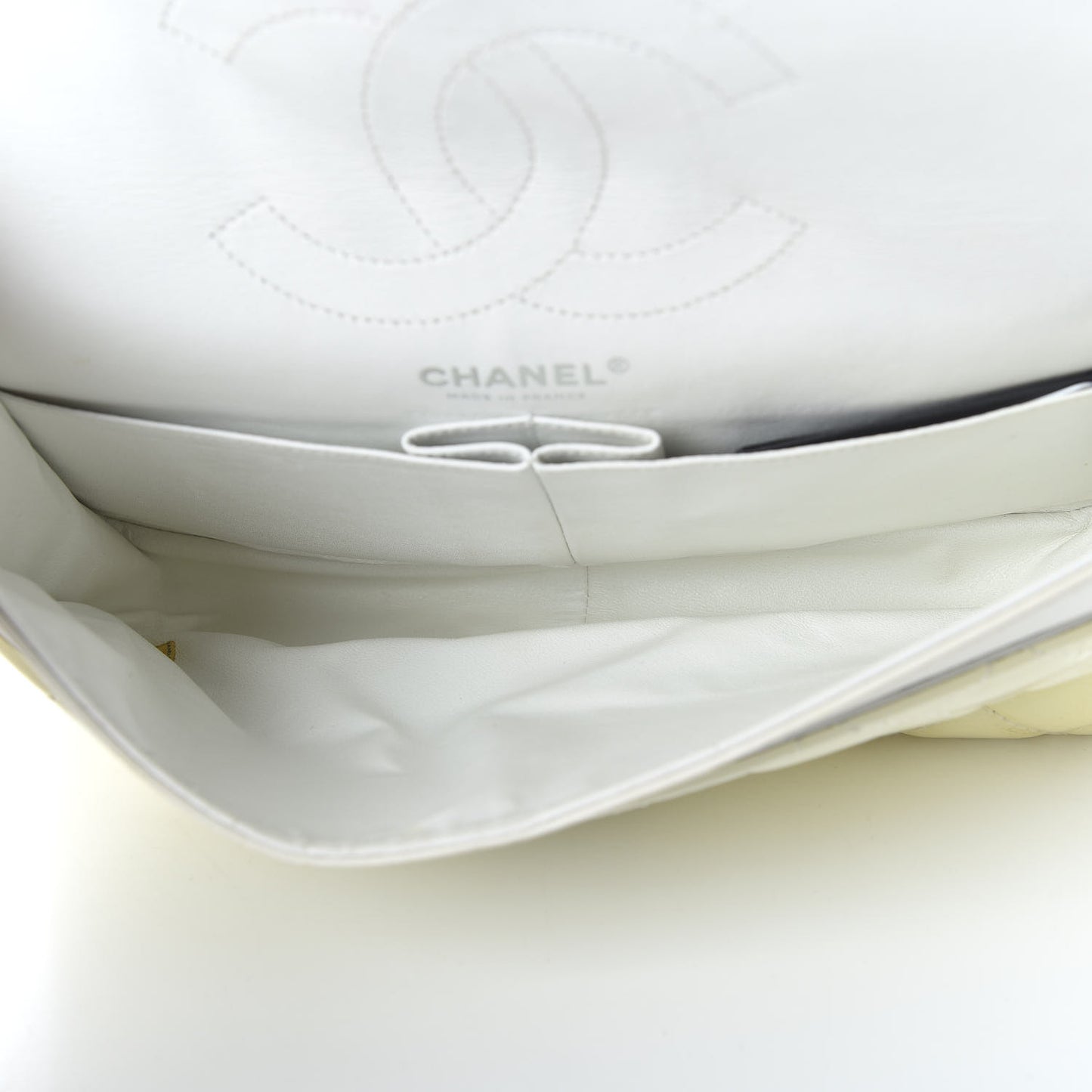 Distressed Patent Quilted 2.55 Reissue Flap 227 White