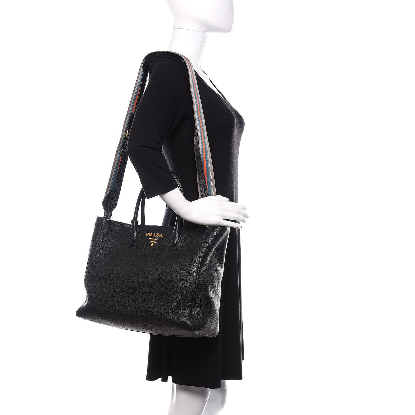 Vitello Daino Tote Black