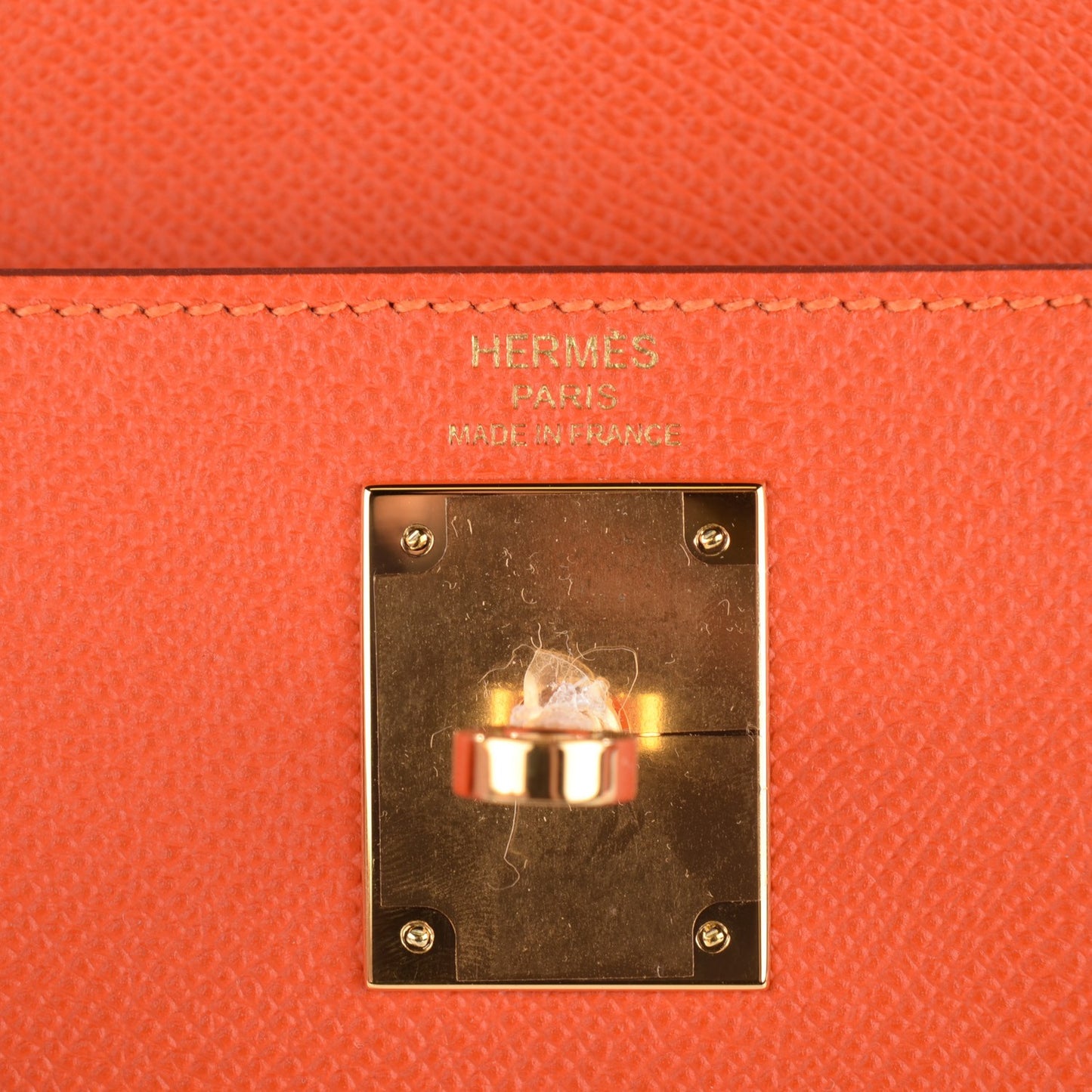 Epsom Kelly Sellier 28 Feu