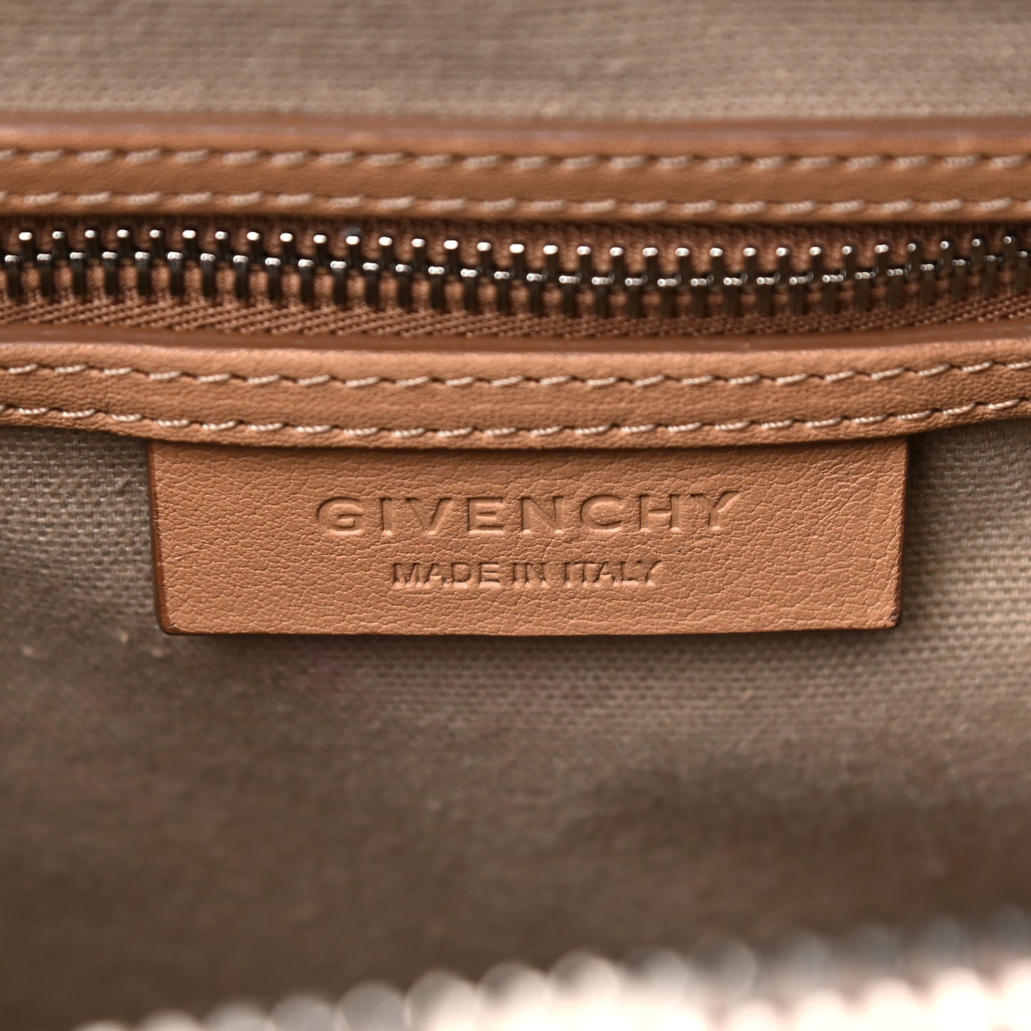 Sugar Goatskin Braided Medium Antigona Medium Beige