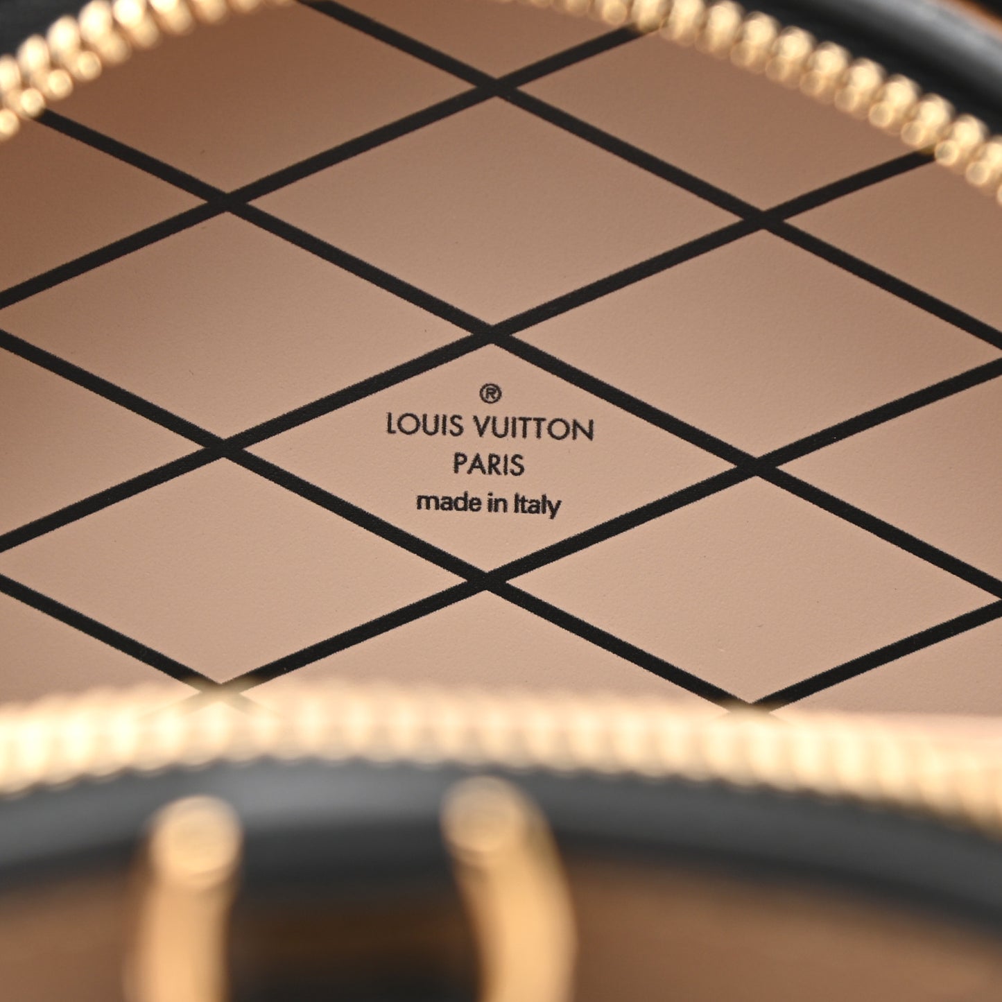 Reverse Monogram Mini Boite Chapeau