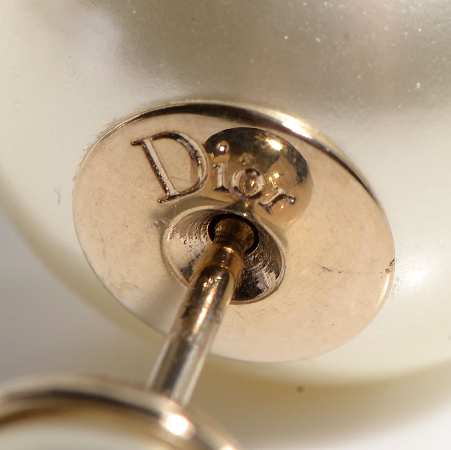 Mise En Dior Tribal Earrings Cream