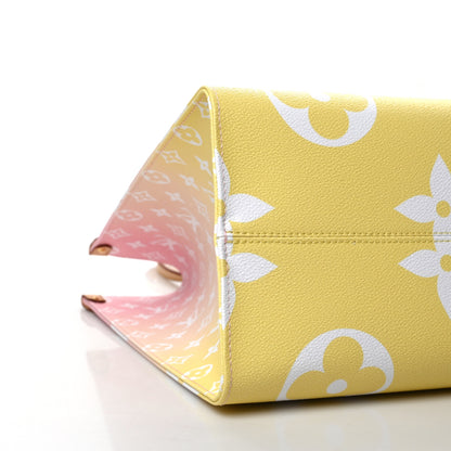 Louis Vuitton Monogram Giant By The Pool Onthego GM Light Pink 5 of 9