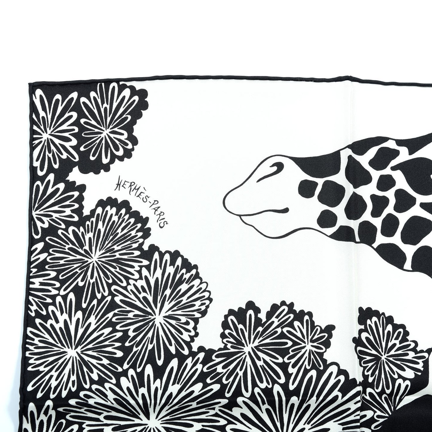 Silk The Three Graces Zoom Scarf 45 Blanc Casse Black