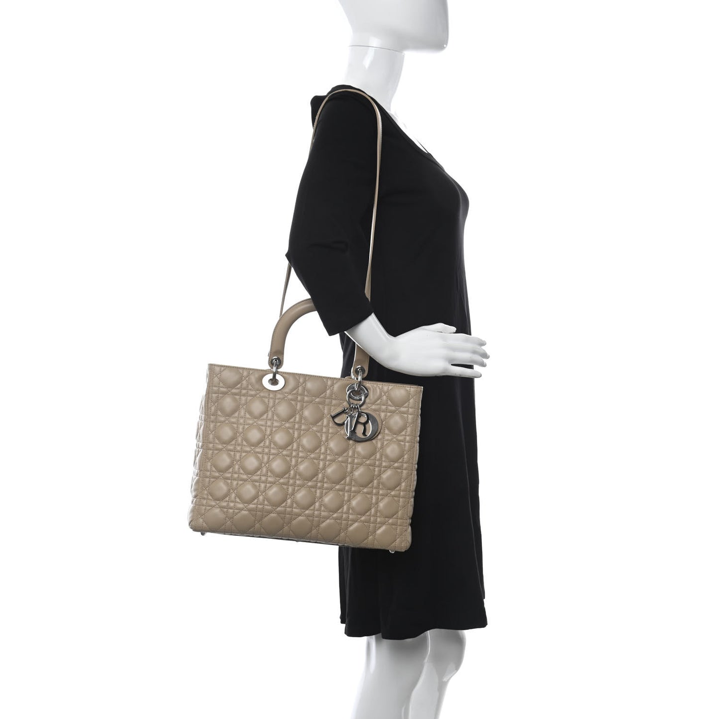 Lambskin Cannage Large Lady Dior Beige