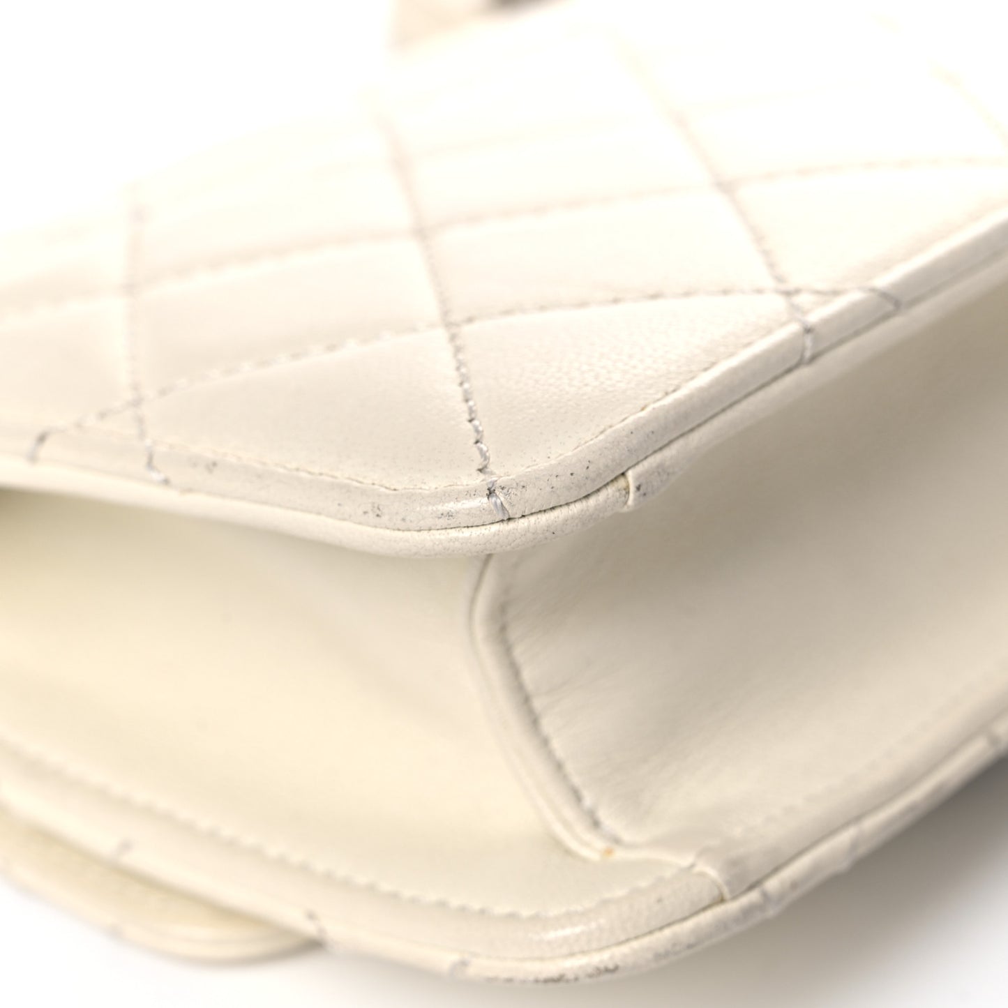 Sheepskin Quilted Mini Beauty Lock Flap White