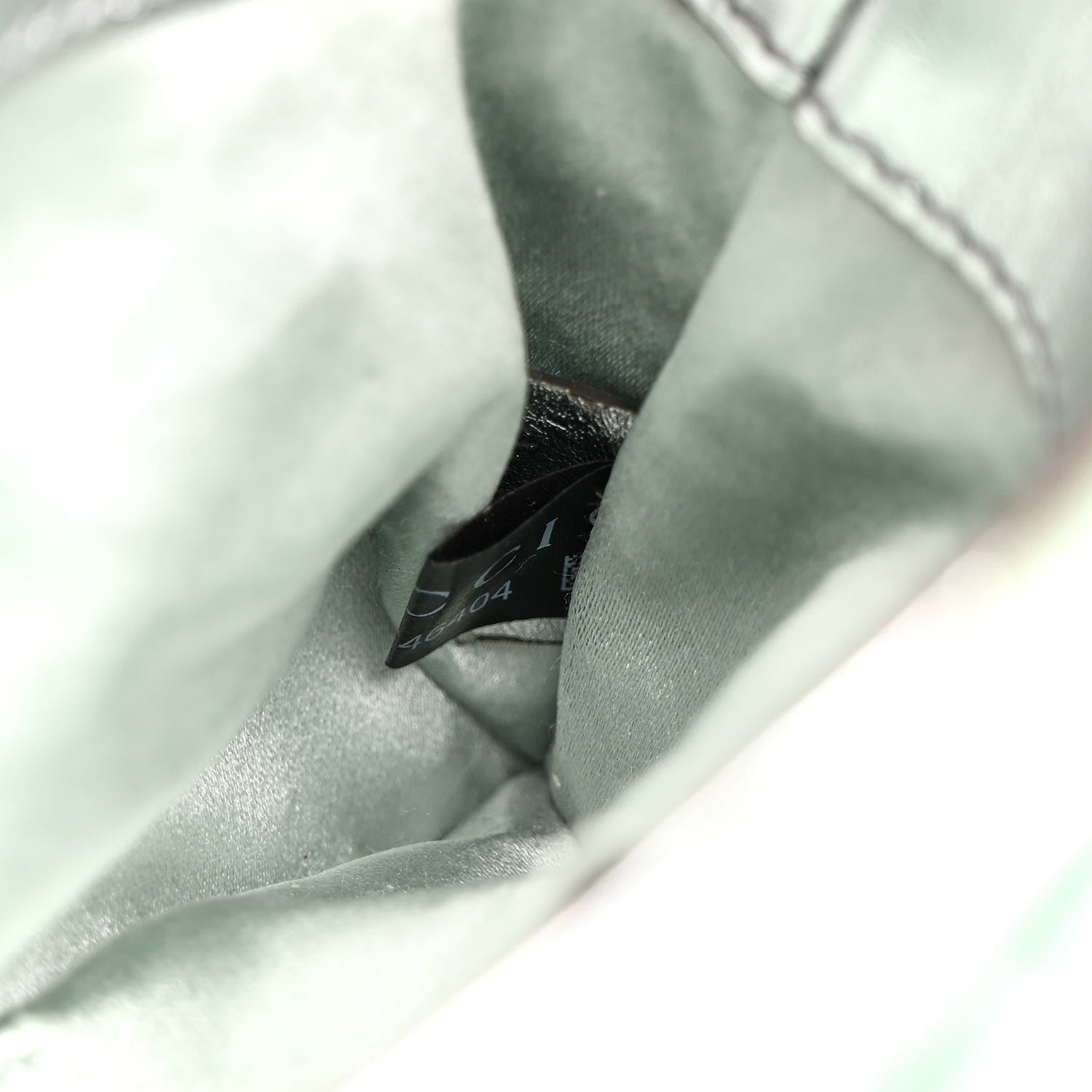 Gucci Iridescent Nappa Vertical Matelasse Medium Maxi Horsebit Chain Shoulder Bag Iridescent Salvy Green 7 of 7