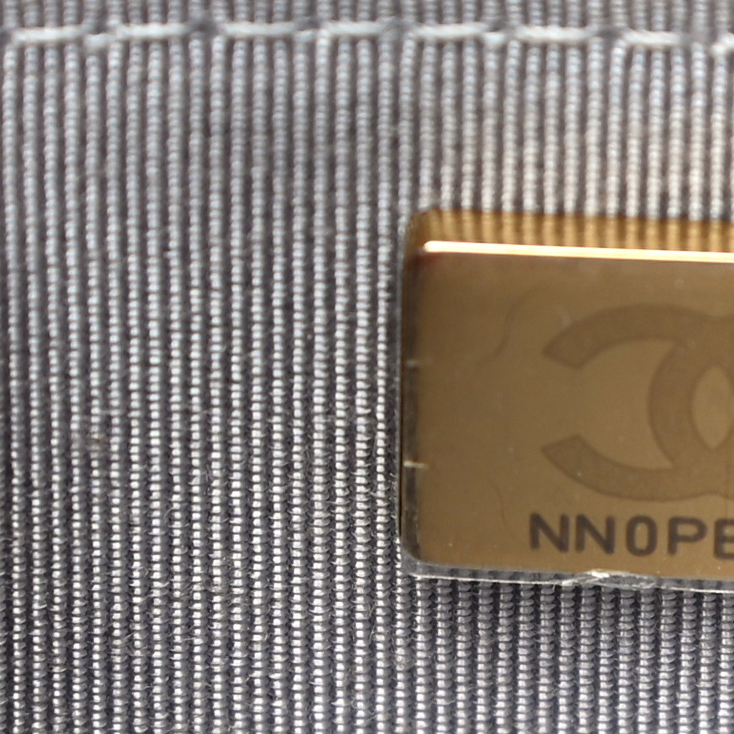 Caviar Quilted Wallet On Chain WOC Grey