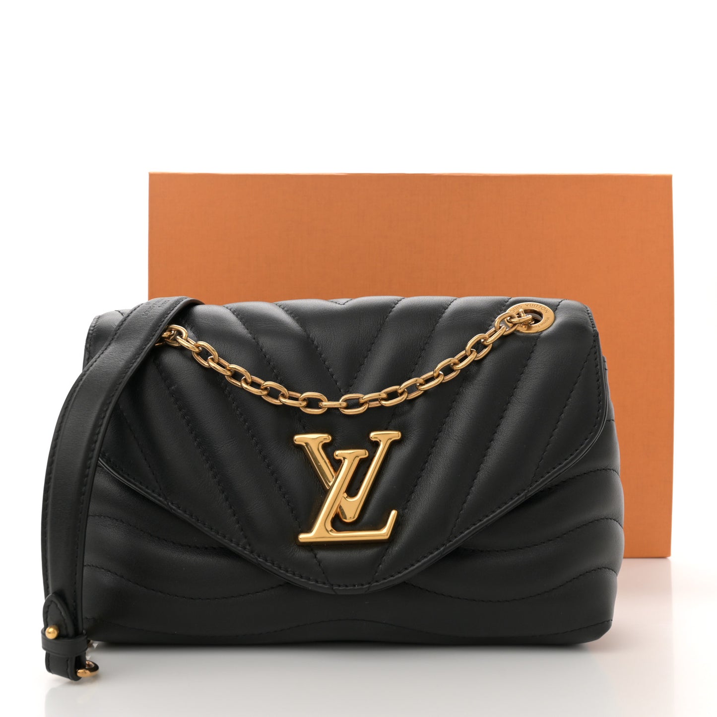 Calfskin New Wave Chain Bag MM NM Black