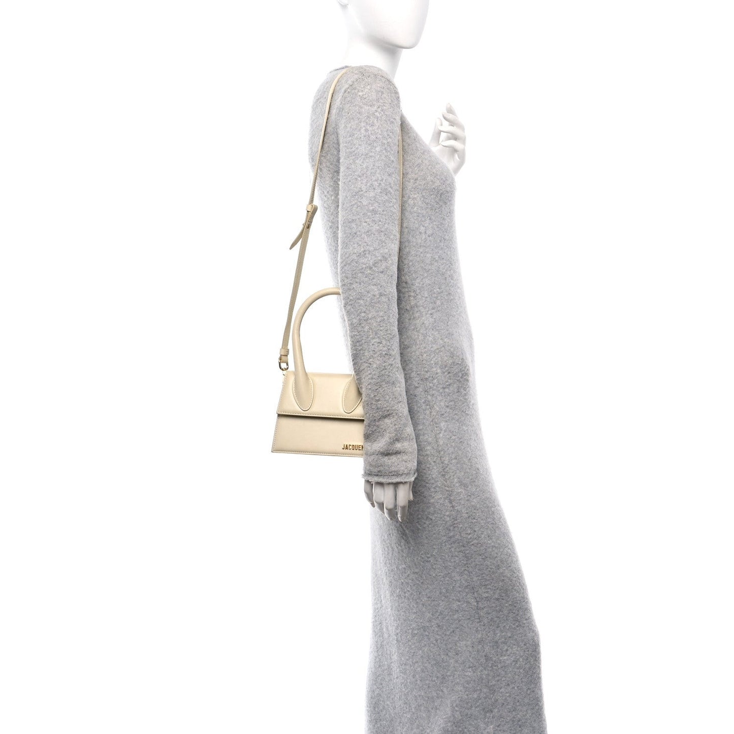 Smooth Calfskin Le Chiquito Moyen Ivory