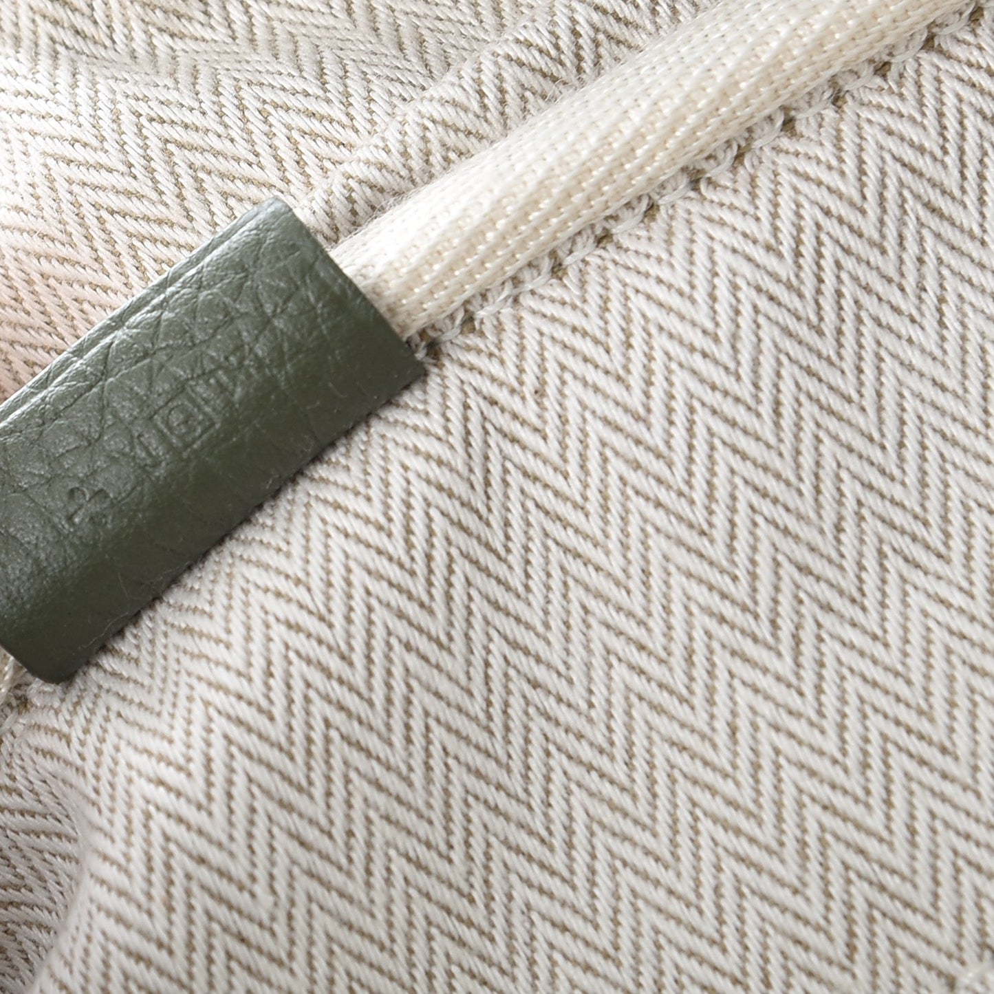 Taurillon Clemence Victoria II 35 Canopee