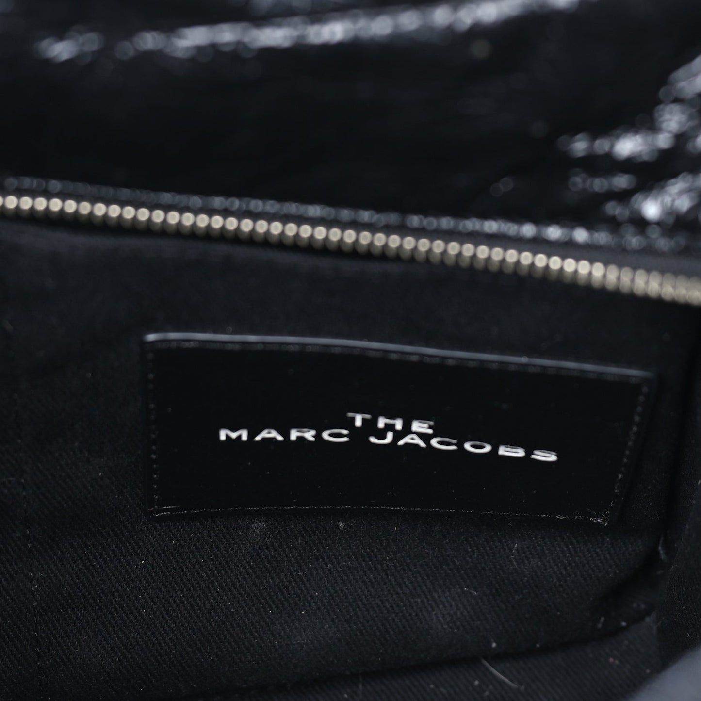 Shiny Crinkled Lambskin Medium The Tote Bag Black