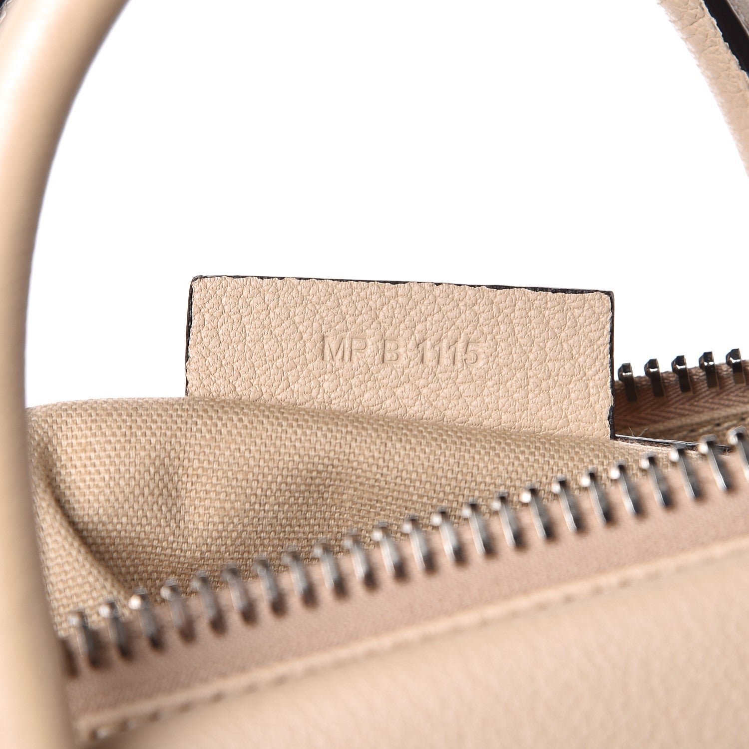 Givenchy Sugar Goatskin Medium Antigona Skin 7 of 10