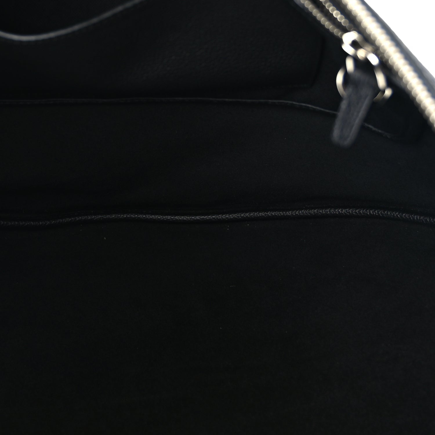 Gucci Grained Calfskin Large B Shoulder Bag Black 4 of 9