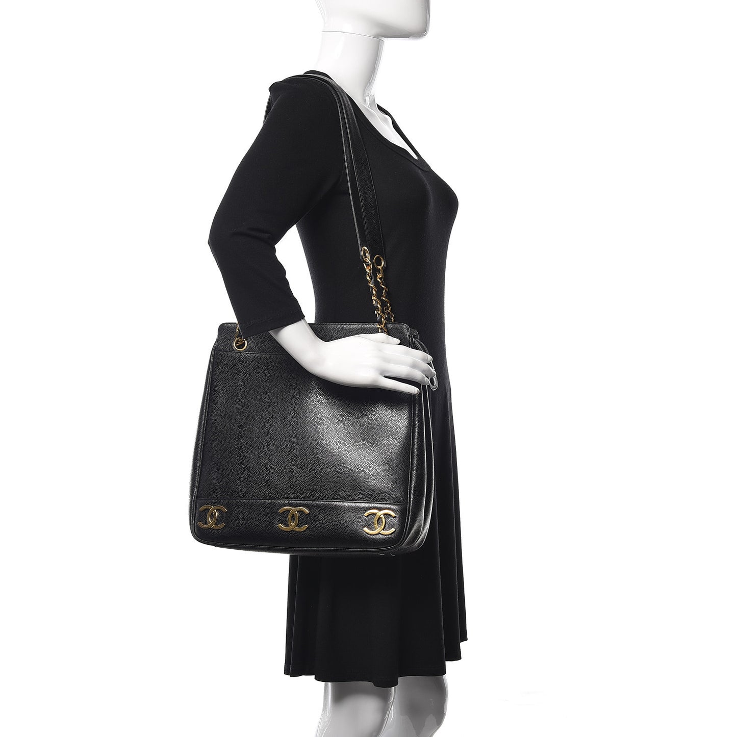 Caviar CC Shoulder Bag Black