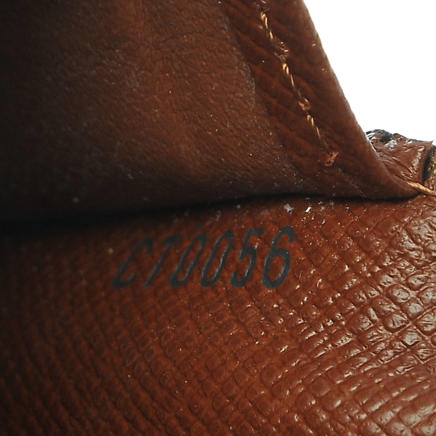 Louis Vuitton Monogram Porte Valeurs Checkbook Wallet 7 of 7