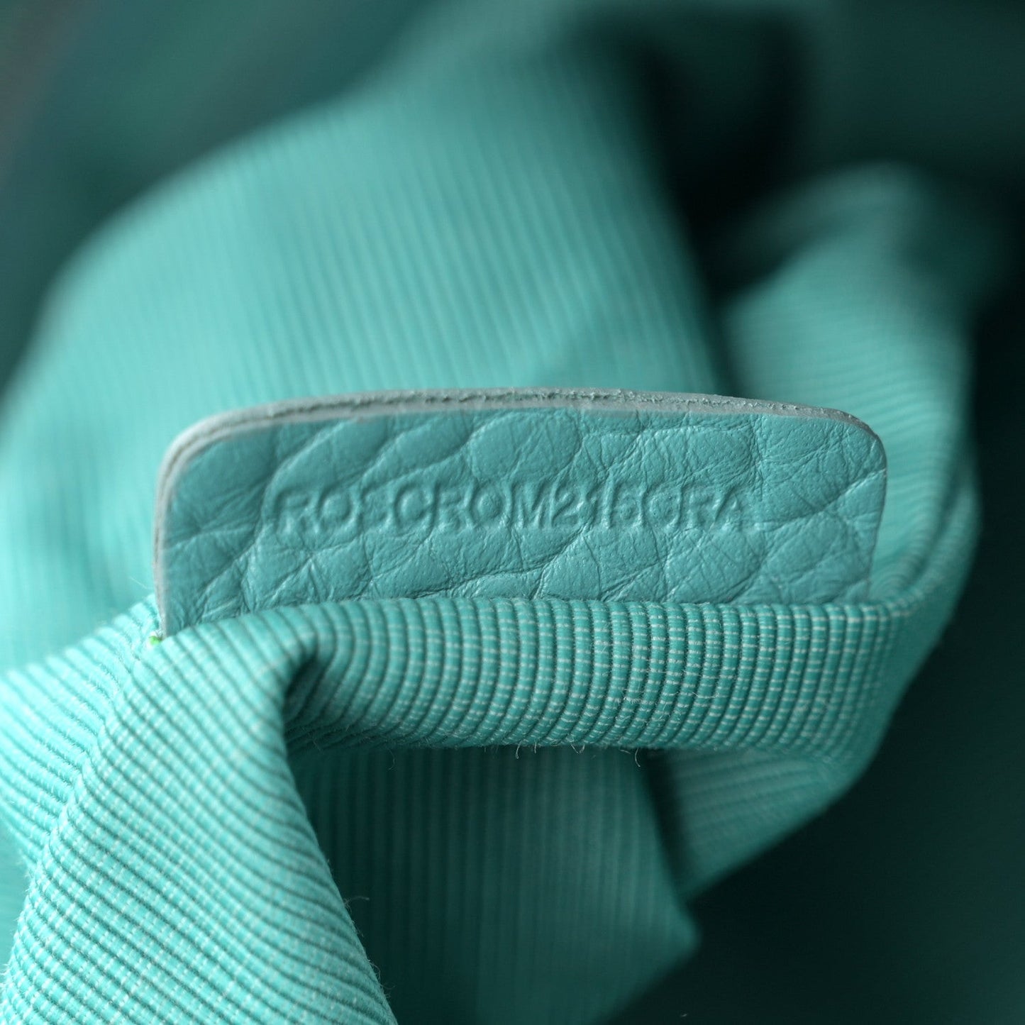 Heritage Grain Check Embossed Medium Dewsbury Tote Turquoise