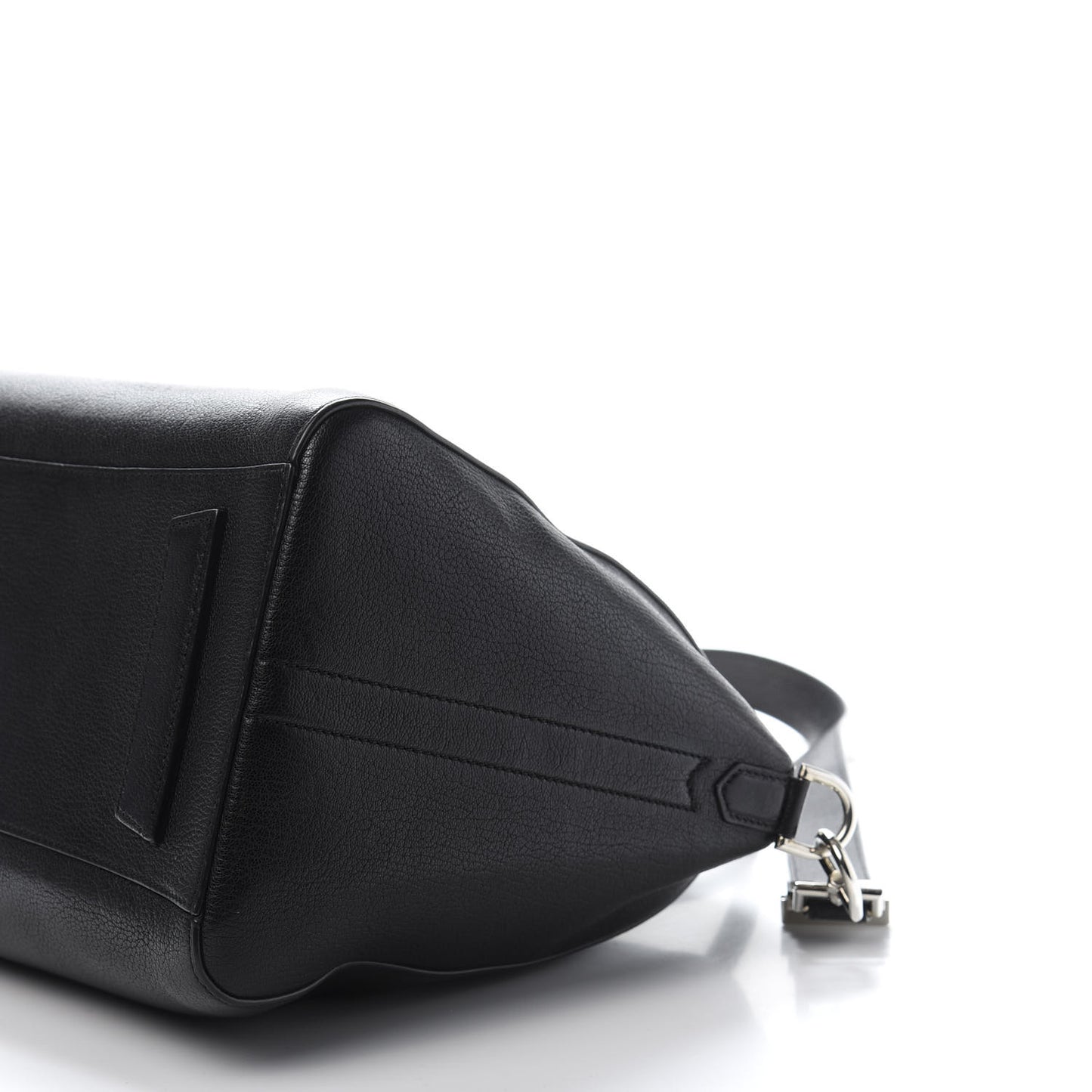 Sugar Goatskin Medium Antigona Black