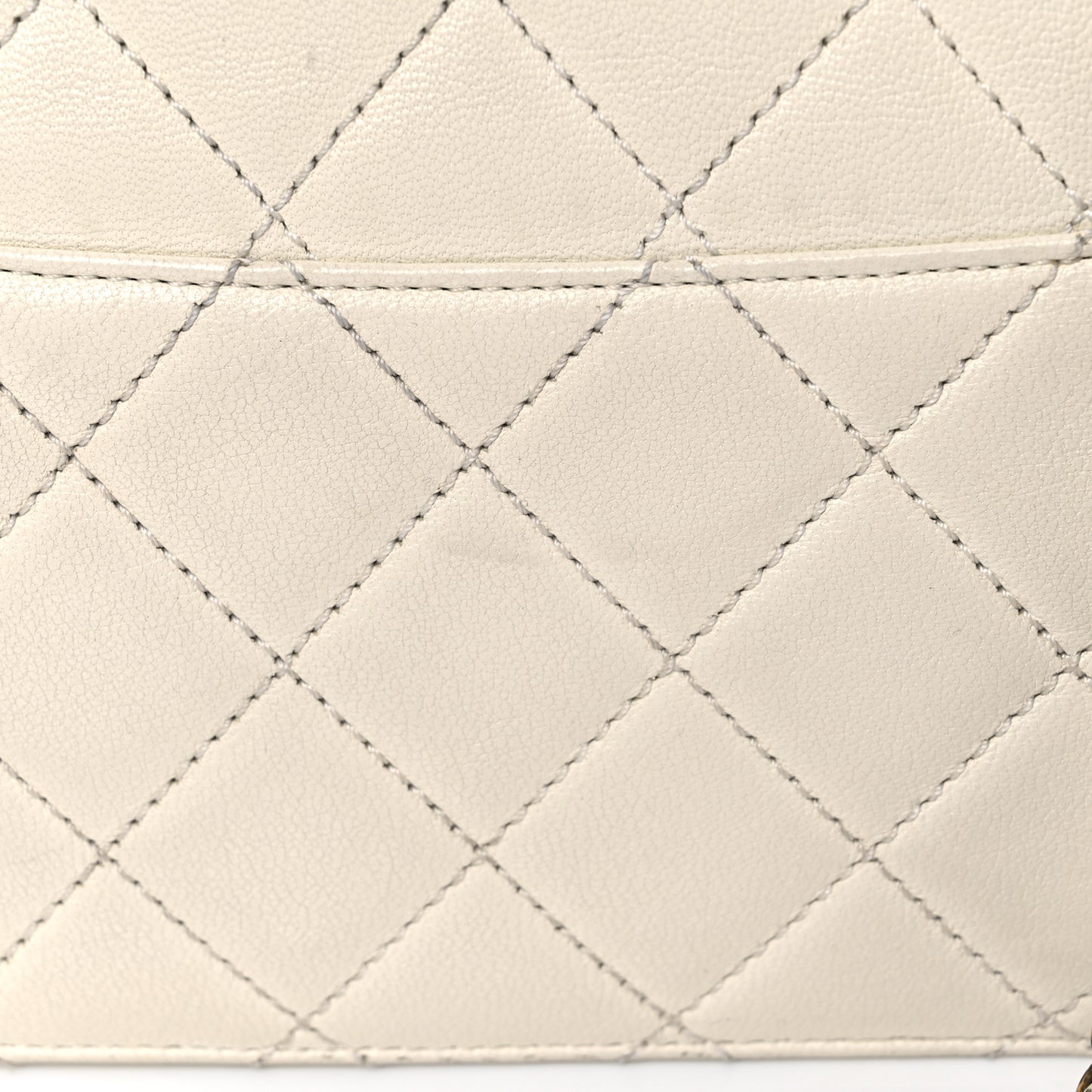 Sheepskin Quilted Mini Beauty Lock Flap White