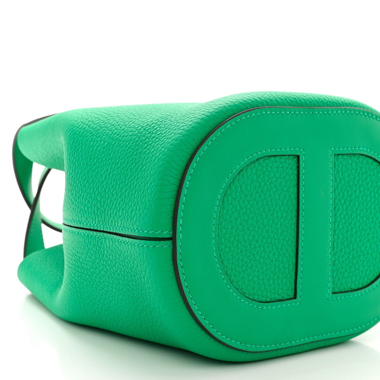 Taurillon Clemence Swift In-The-Loop 18 Bag Vert Comics