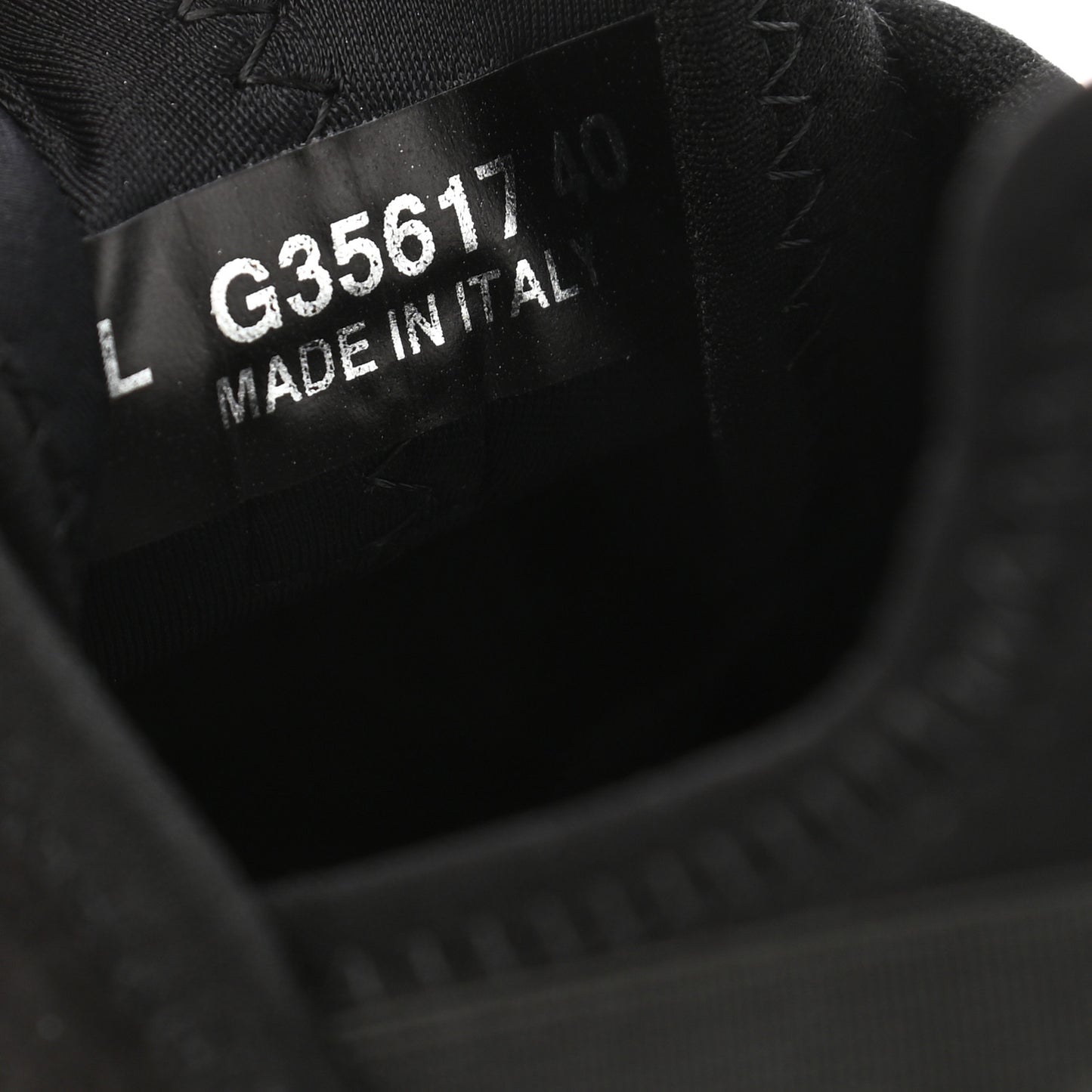 Velvet Calfskin Mixed Fibers CC Sneakers 40 Black