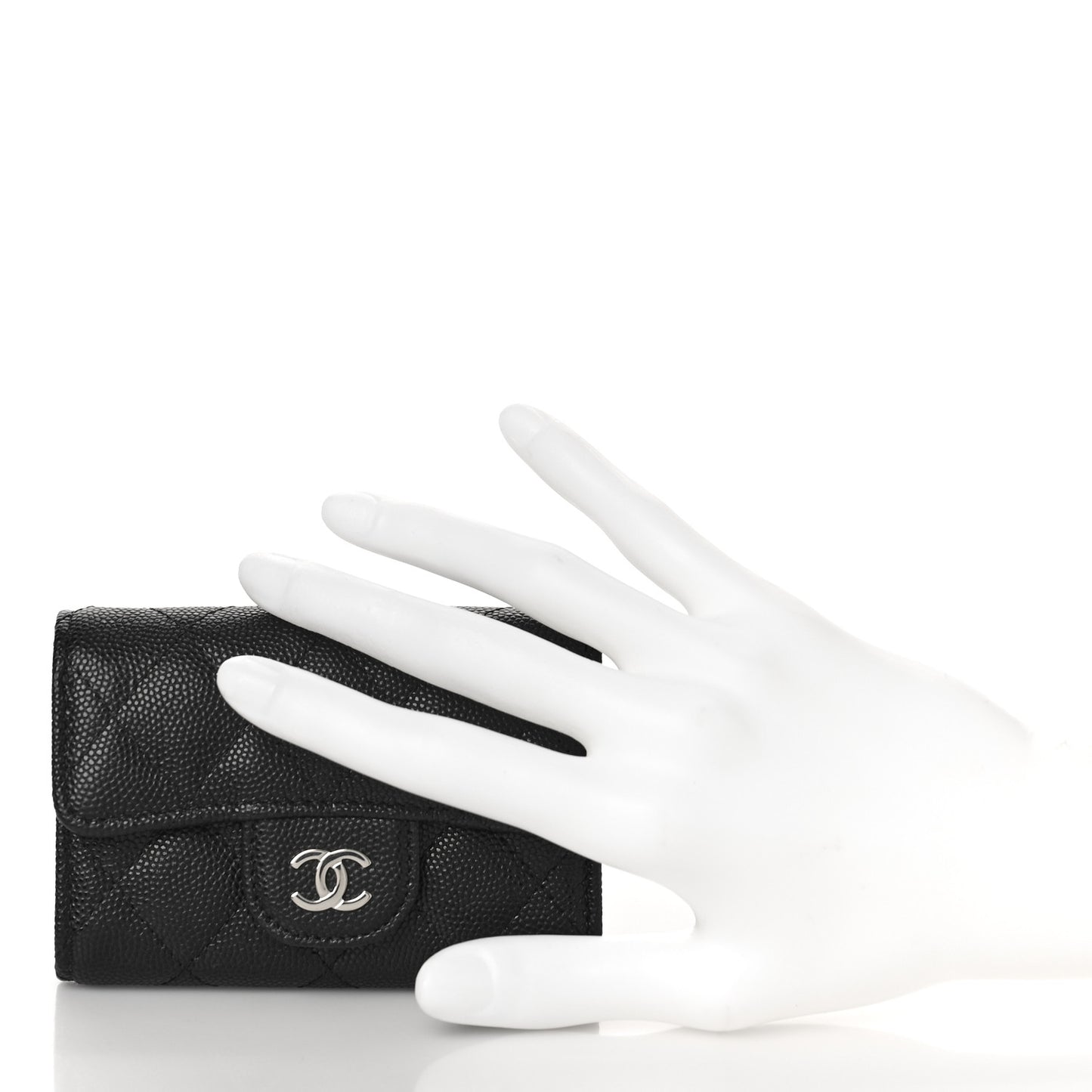 Caviar Quilted Classic 4 Key Holder Wallet Black