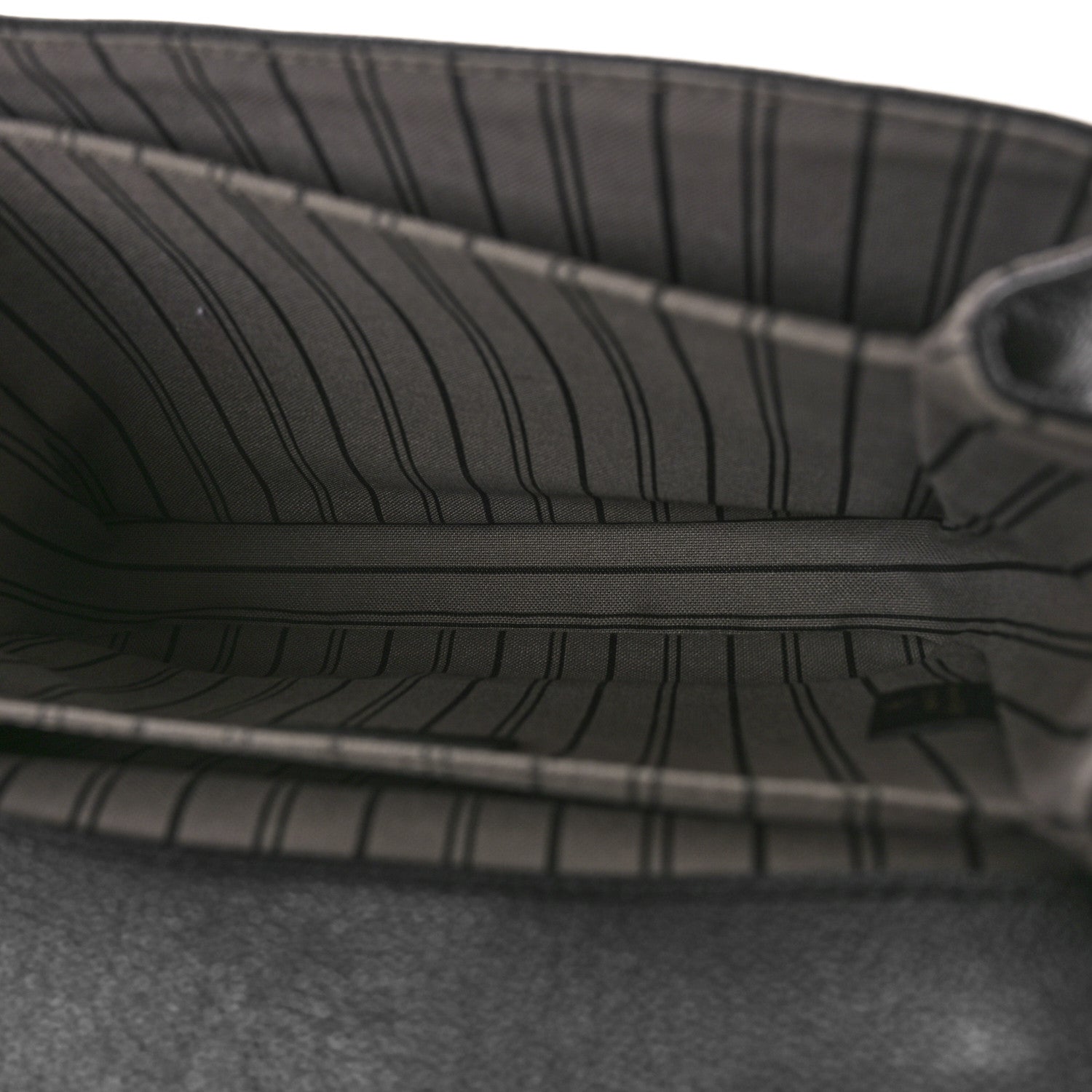 Louis Vuitton Empreinte Pochette Metis Black 5 of 9