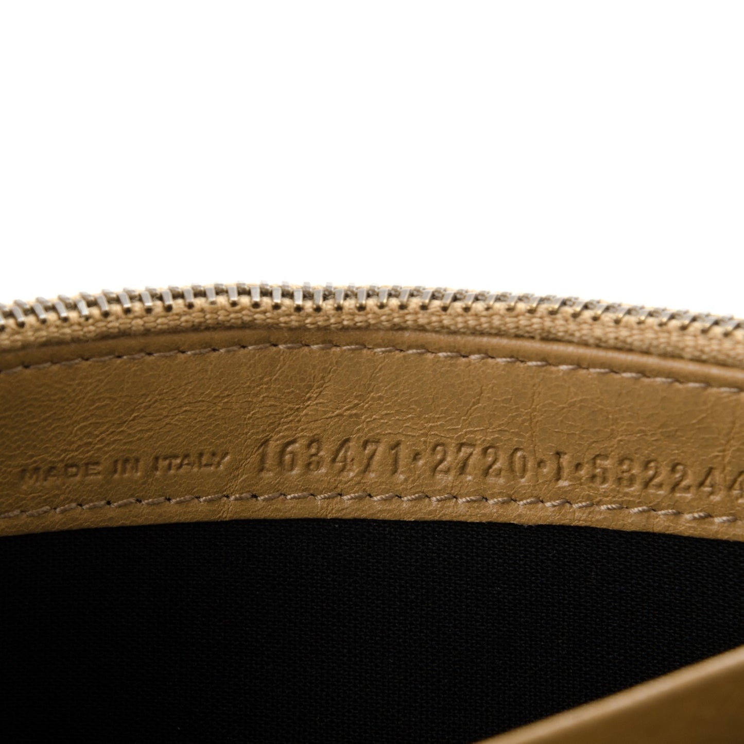 Agneau Classic Hardware Money Wallet Beige Nougatine