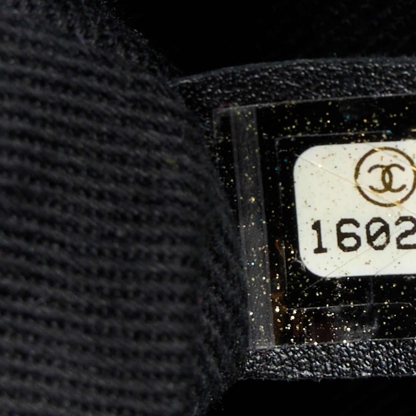 Caviar Timeless CC Accordion Flap Black