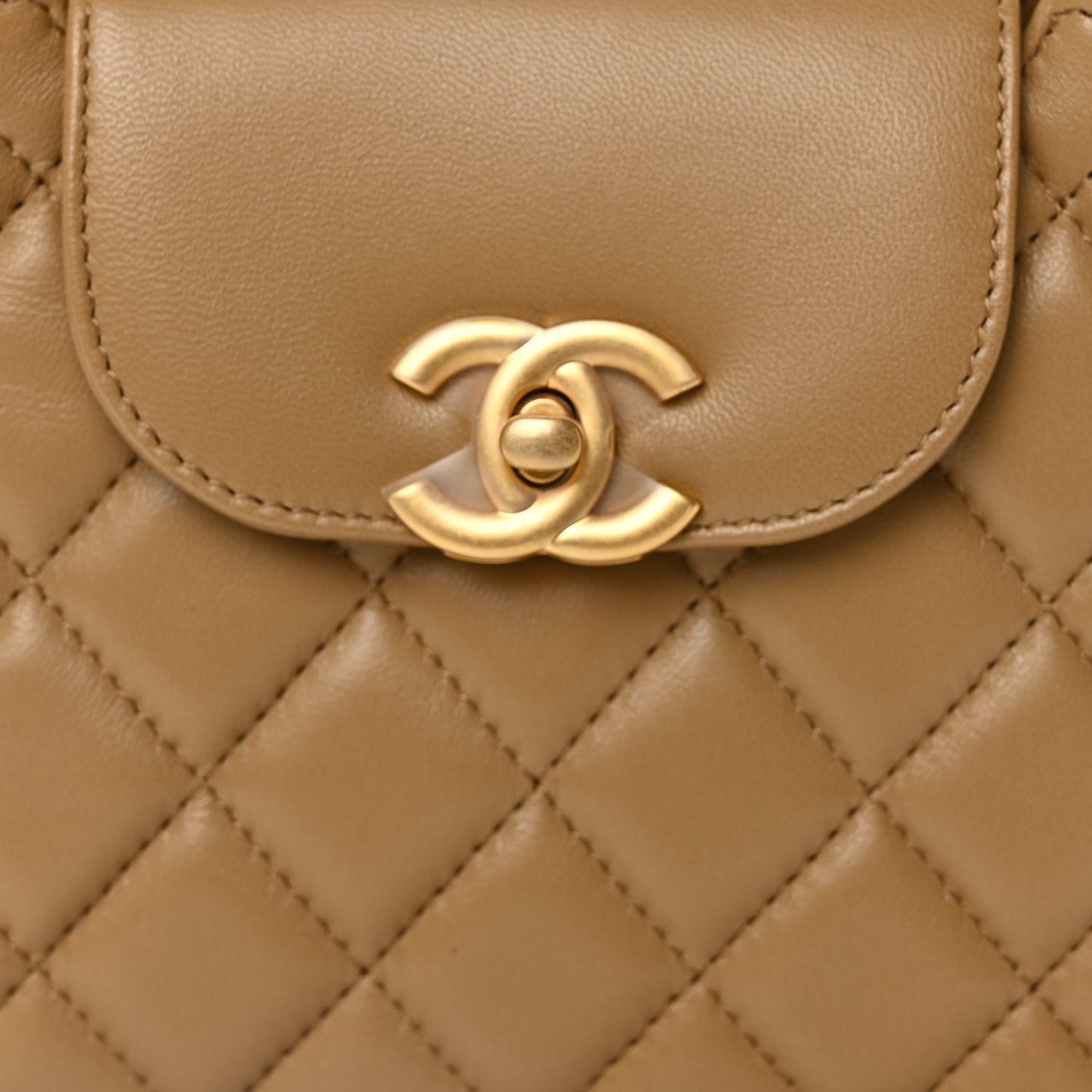 Shiny Aged Calfskin Quilted Nano Kelly Shopper Beige