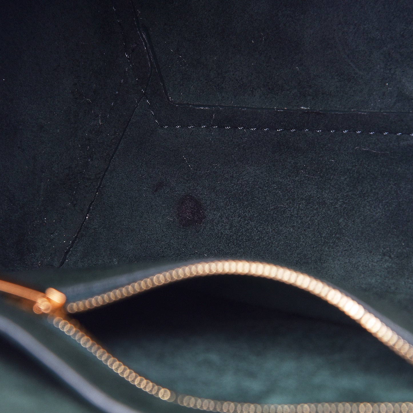 Soft Grained Calfskin Small Sangle Bucket Bag Amazone