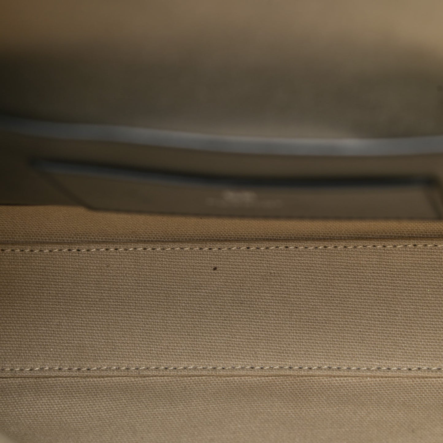 Smooth Calfskin Small Soft Antigona Black