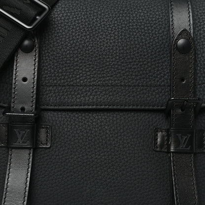 Louis Vuitton Taurillon Christopher Messenger Black 6 of 8