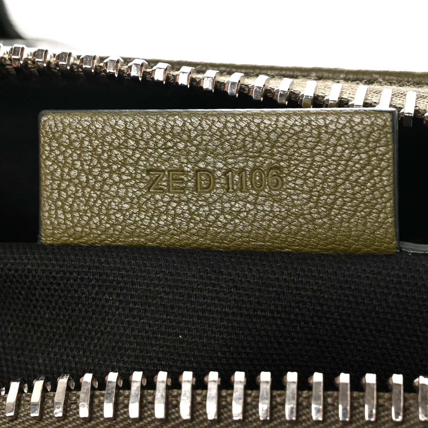 Sugar Goatskin Small Antigona Khaki