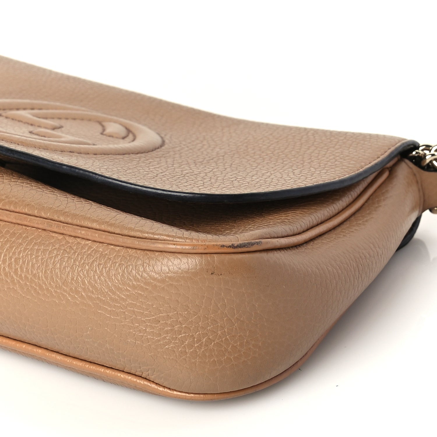 Gucci Pebbled Calfskin Medium Soho Flap Crossbody Camelia 9 of 10