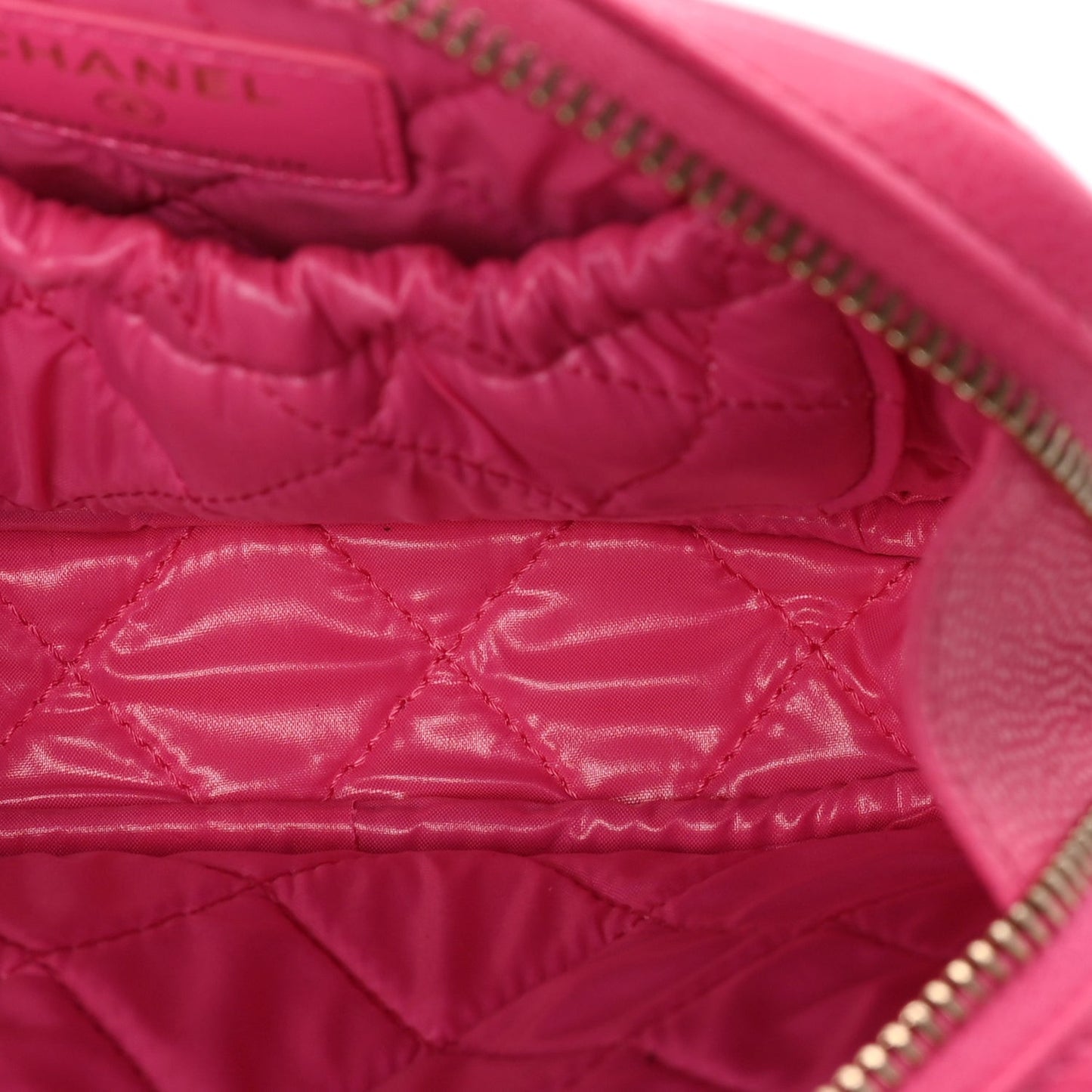Caviar Quilted Small Curvy Pouch Cosmetic Case Pink