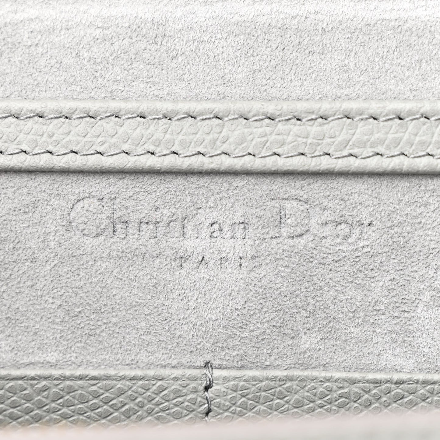 Calfskin 30 Montaigne 2 in 1 Pouch Grey