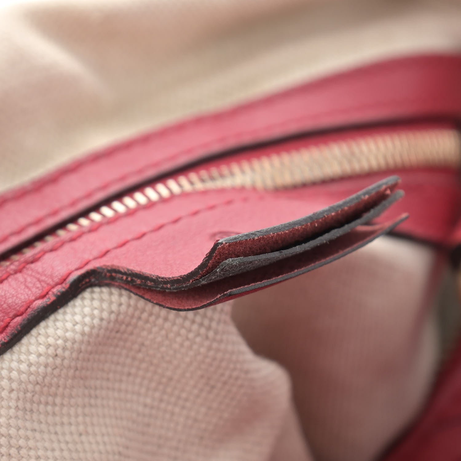 Gucci Calfskin Microguccissima Trim Medium Boston Raspberry Red 16 of 17